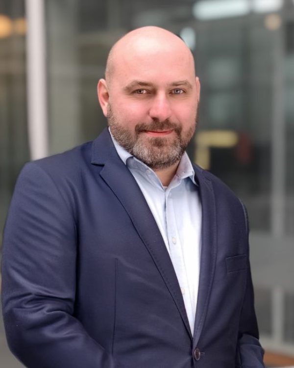 Jarosław-Stępkowski-Media-System-Call-Center